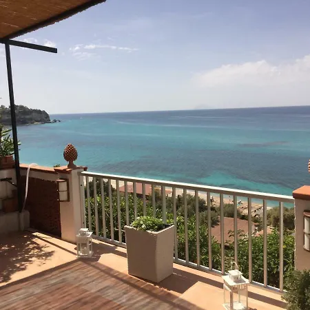 La Marinette Terrazzo Sul Mare Lägenhet *