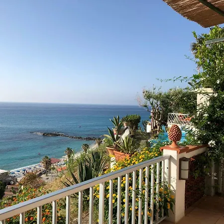 La Marinette Terrazzo Sul Mare *