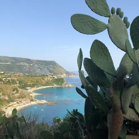 La Marinette Terrazzo Sul Mare トロペーア