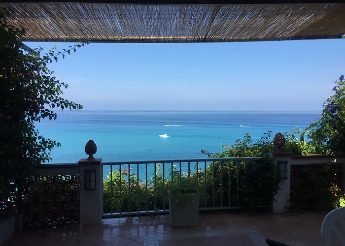 Lägenhet La Marinette Terrazzo Sul Mare *